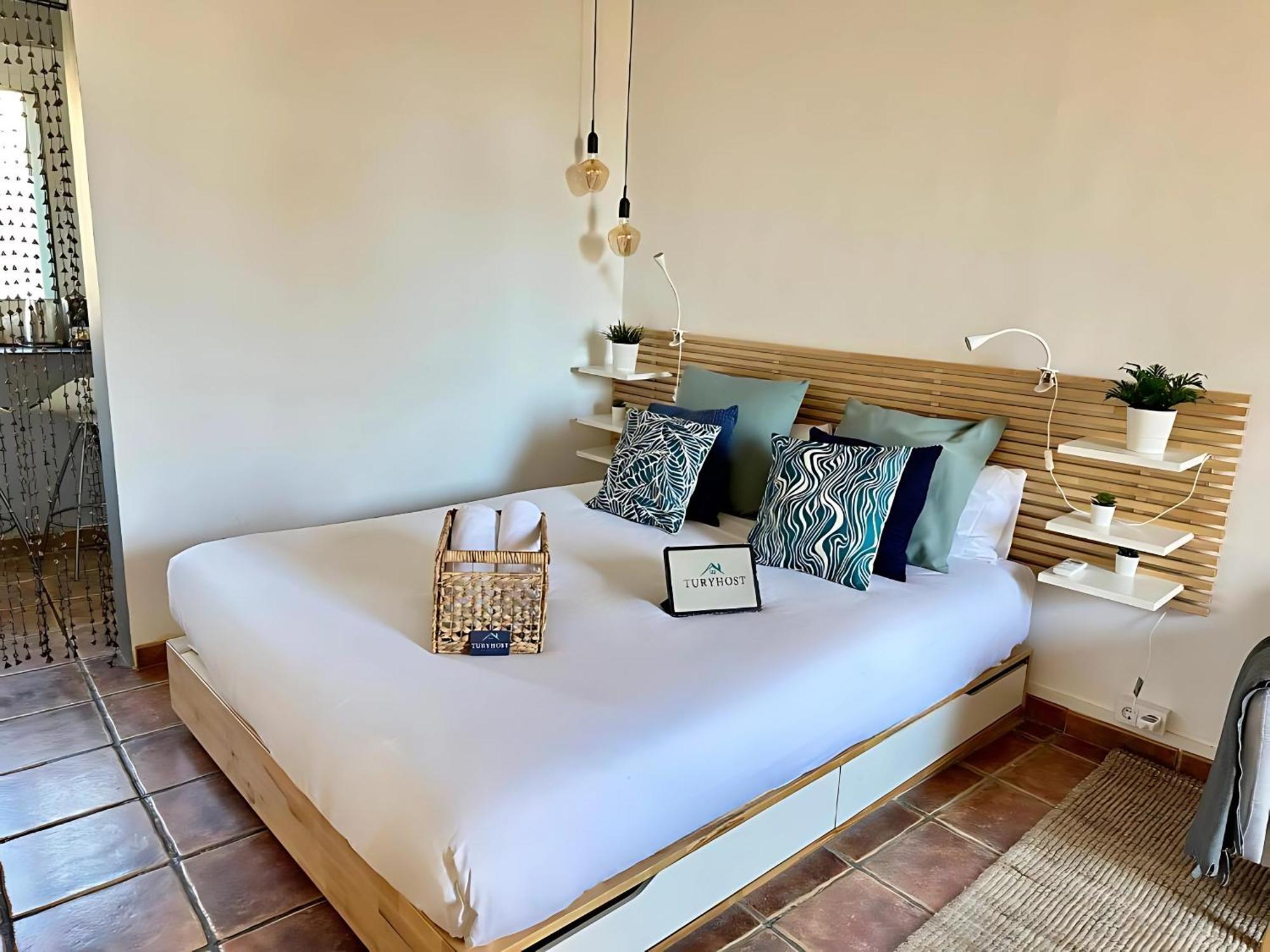 Taulat Loft L Poblenou Beach L Self Check In L Terrace Penthouse Barcelona Exterior foto